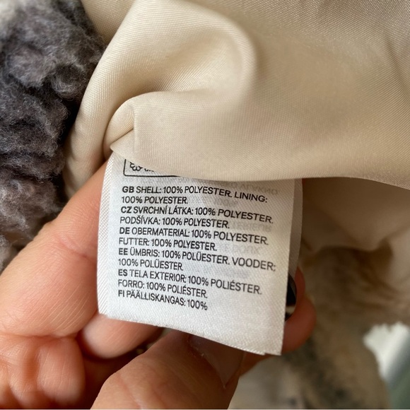 DONT BUY SOLD ON DIFF PLATFORM Poshmark WONT LET ME DELETR - Picture 5 of 9